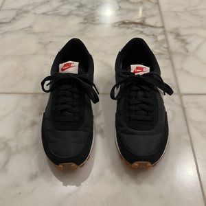 Nike Daybreak sneakers